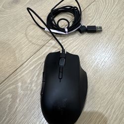 Razer Naga Trinity Wired Gaming Mouse (RZ01-0(contact info removed)-R3U1)