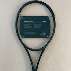 BRAND NEW Wilson Blade V9 104 Tennis Racquet