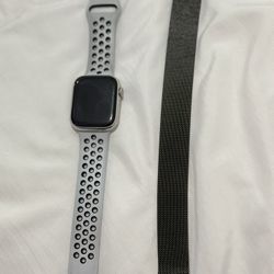 Apple Watch Series 7  sterling steel 45mm