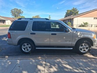 2005 Ford Explorer