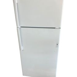 GE Refrigerator 