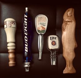 Nice Medley Mix of Beer Tap Handles