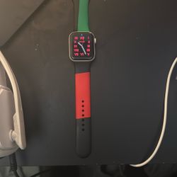 Apple Watch SE (2nd Generation) 44mm GPS (Aluminum, 2022 model).