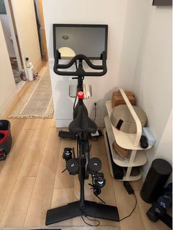 Like new Peloton Bike $595 OBO