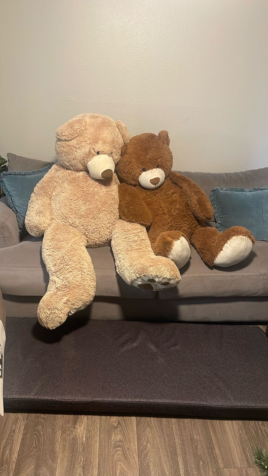 2 Giant Stuffed Bears