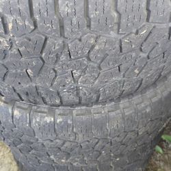 285 70 17 Falken Wildpeak AT Used Tires