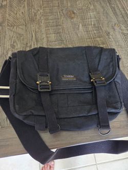 Trakke Bairn messenger bag cobra edition