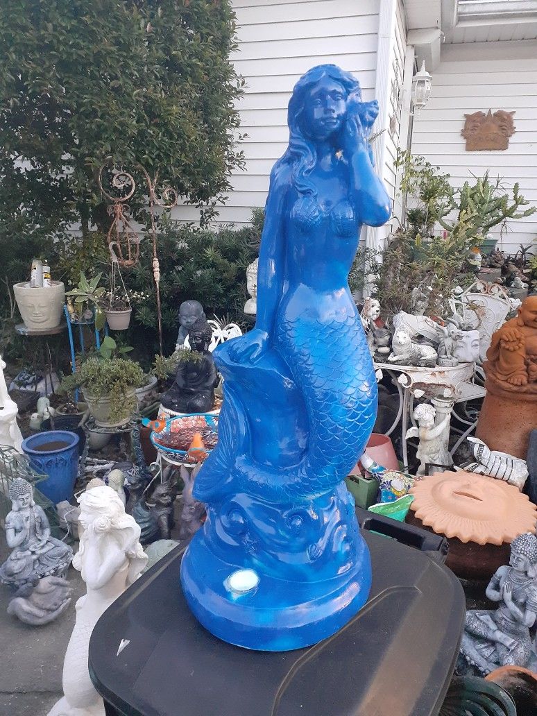Really Nice Three Foot Tall Solar Lighted Mermaid Statue For Inside Or Out