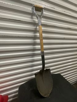 Orchard Shovel