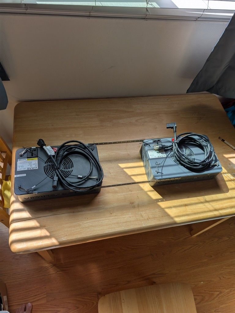2x 300w Blurple Grow Lights - Vipar Spectra V300
