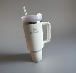 Vasos Stanley