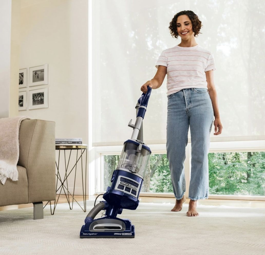 Highly Rated Shark Vacuum Navigator Lift-Away Deluxe With HEPA Filter