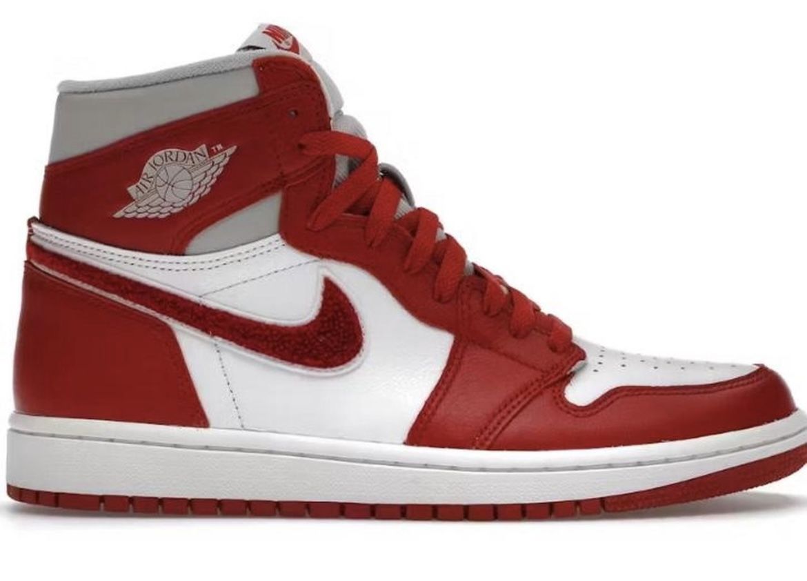 Jordan 1 Retro High OG- Varsity Red