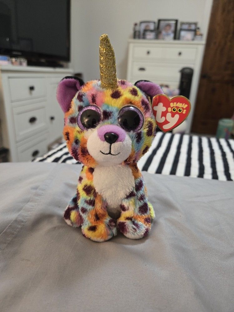 New. Type. Beanie Boos. Giselle. Multicolored Leopard Woth Horn.