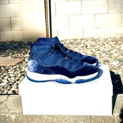 New Jordan 11 Size 9m 