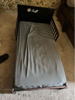 Toddler bed