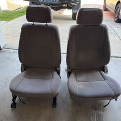 2000-2004 Toyota Tacoma Seats