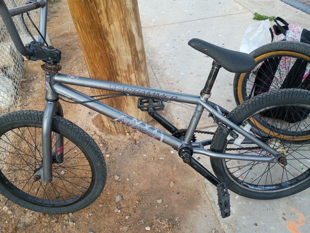 18 In Warhammer Nitrous BMX Bike $100 OBO