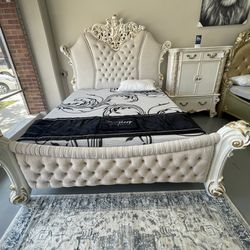 Royal Bedroom Set 