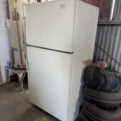 Refrigerator – Freezer