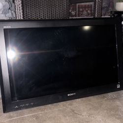 Sony BRAVIA KDL-32L504 32” HD LCD TV