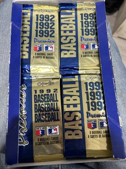 8 Packs Of 8 Baseball Cards 1992