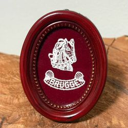 Vintage Brugge Handmade Bobbin Lace Horse In Tiny Oval Portrait Frame Wall Or Tabletop Decor