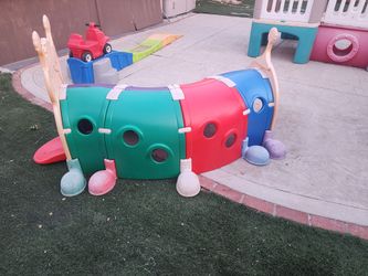 Kids climbing