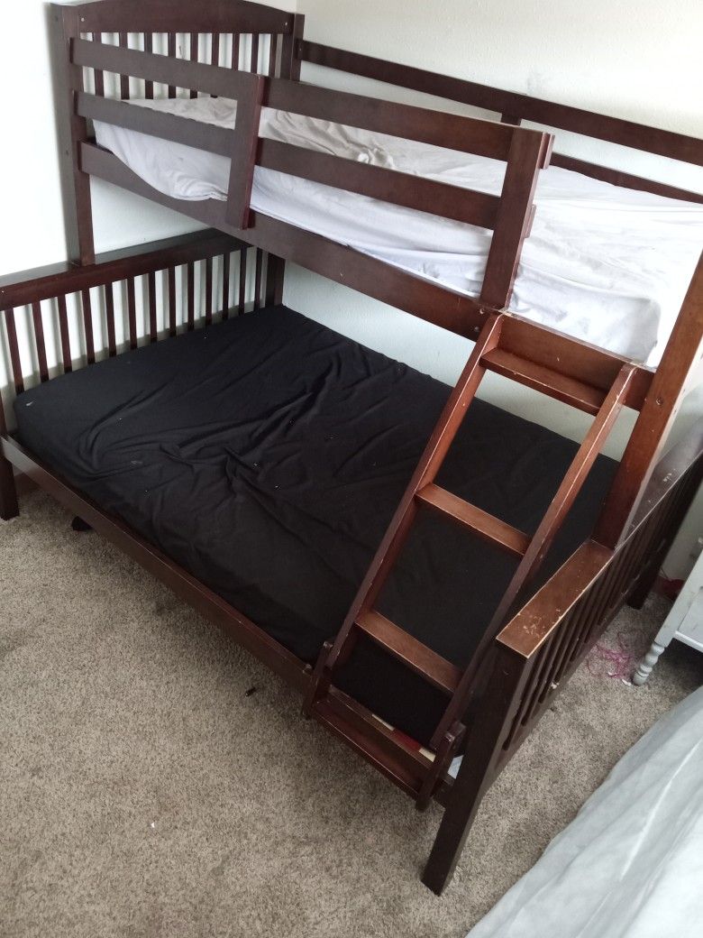 Big Lots Twin Over Full Bunk bed
