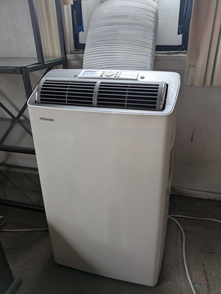 Portable AC / Heater 14,000 Btu