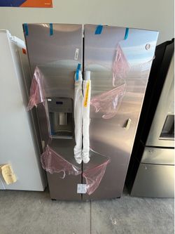 Refrigerator new GE