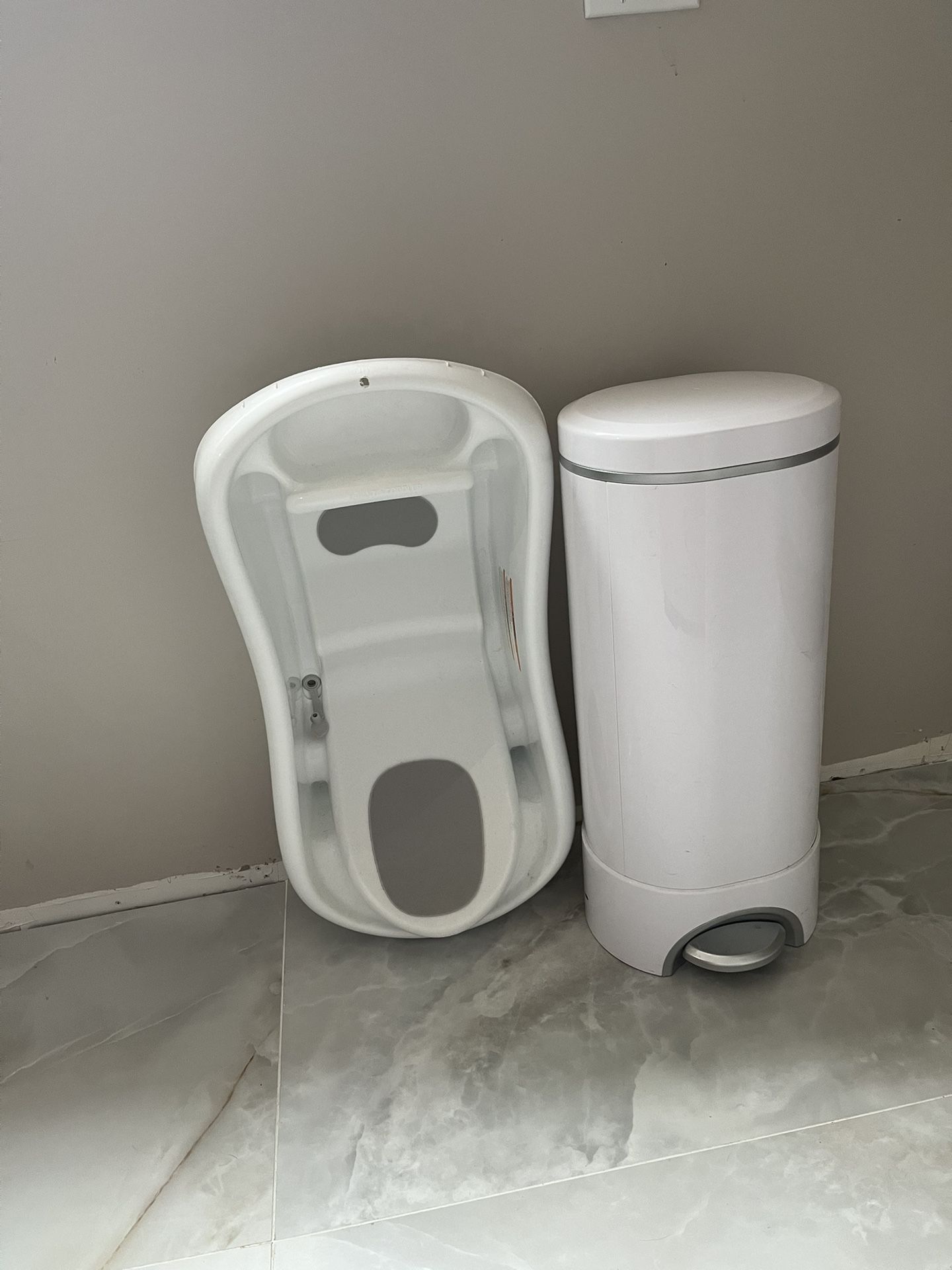 Baby Bath And Diaper Trash
