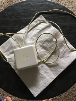 Apple A1435 60 W MagSafe 2Power Adapter