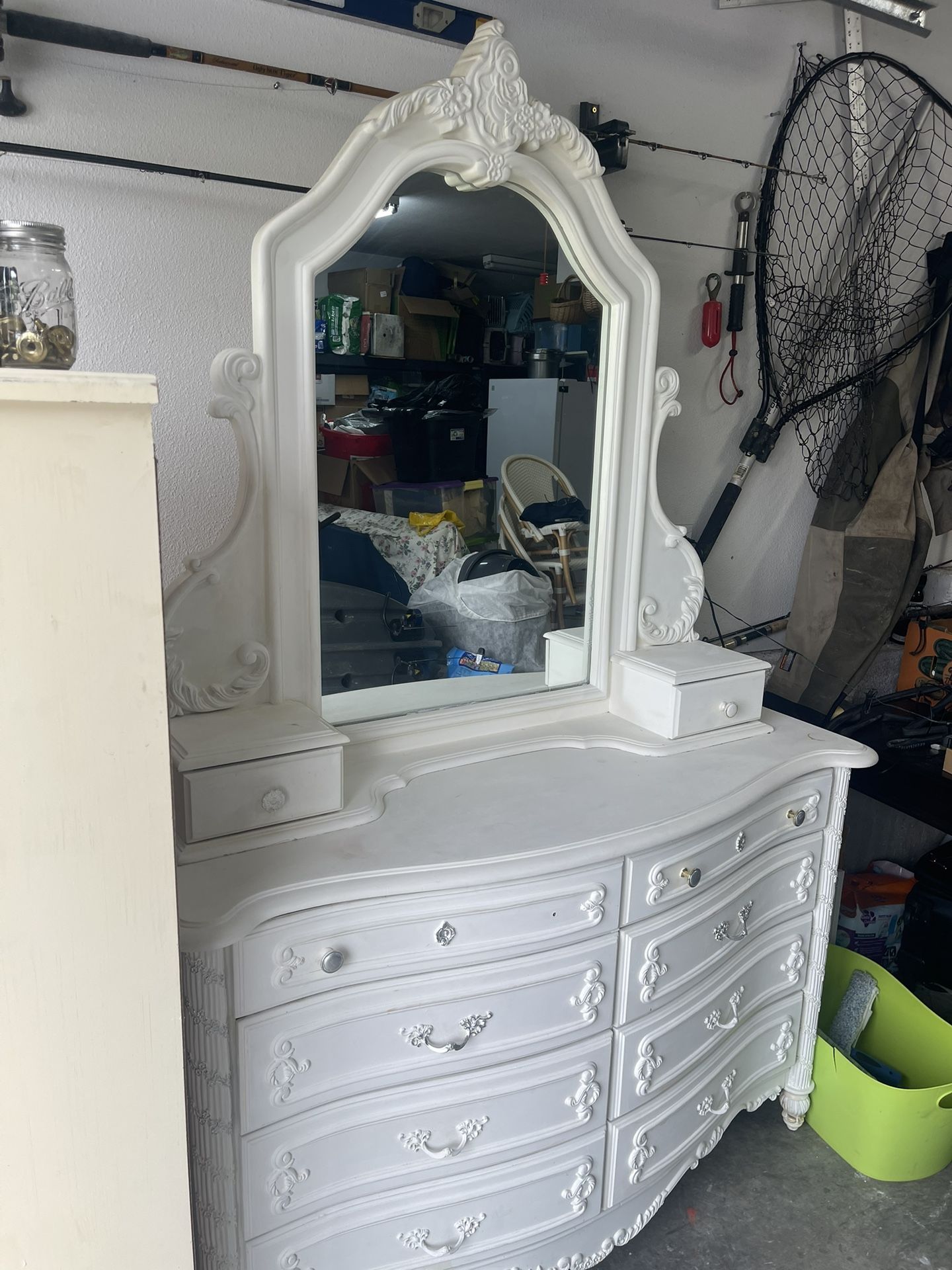 Dresser