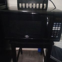 OSTER MICROWAVE