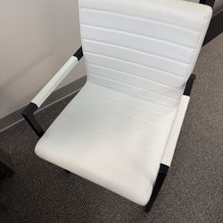 Very nice and clean chair (2)