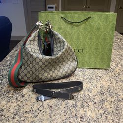 Gucci Attaché Medium Shoulder Bag