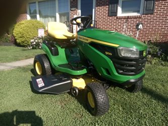 JOHN DEERE S100 HYDRO AUTOMATIC RIDING MOWER
