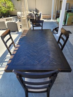 Dining Table Set