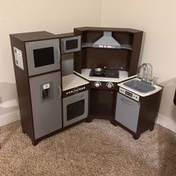 Kids Play Kitchen