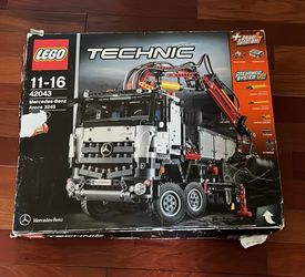 Lego Technic 42043 Mercedes-Benz Arocs 3245 Crane Truck 2015 Release
