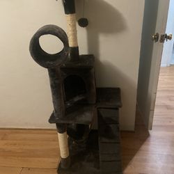 Cat Tree Perfect Condition 
