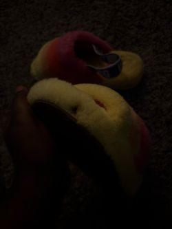 ugg slides like new
