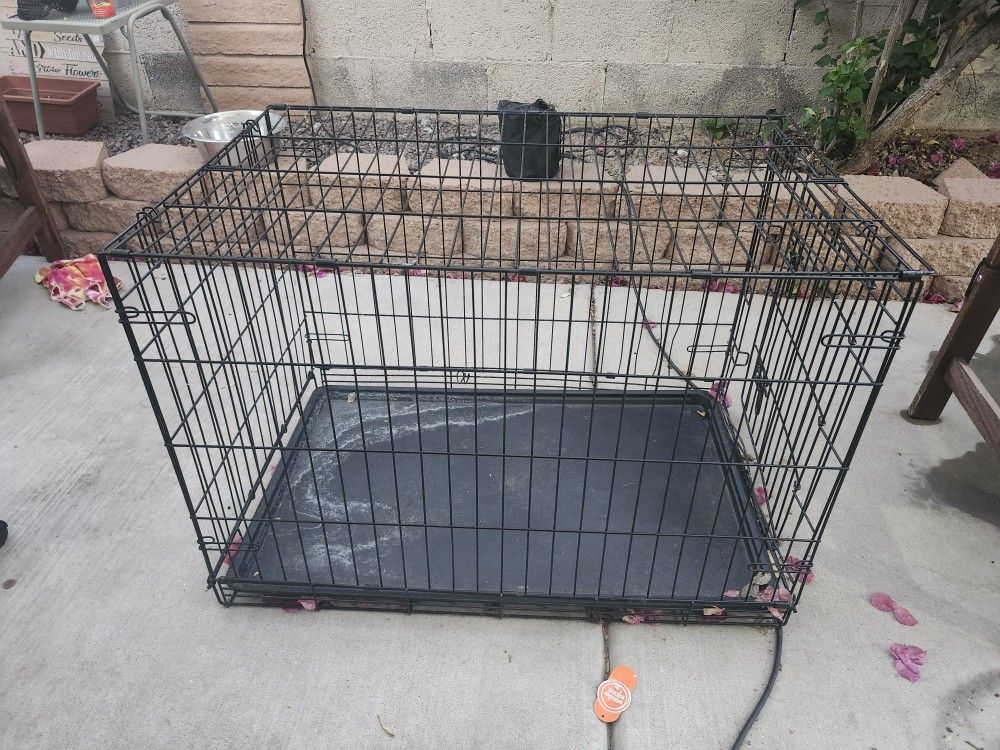 Large Dog Kennel $40