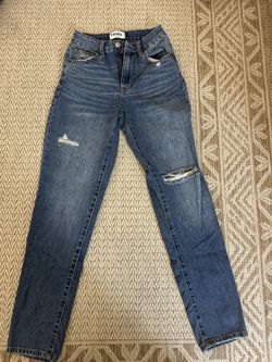 Women’s Size 23-24 Waist