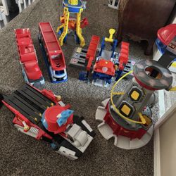 Paw Patrol Towers And Vehicle Set 