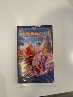 Disney's The Lion King II: Simba's Pride on VHS. Features the original animated film with a new story. Includes the VHS tape and original case.