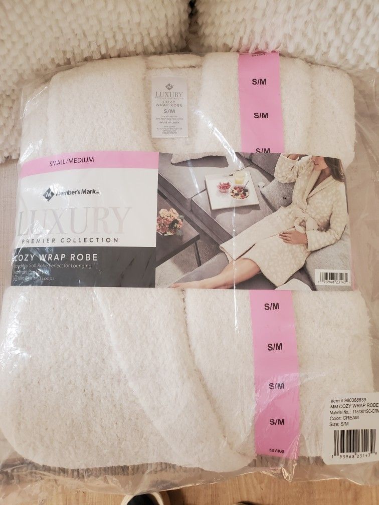 member's mark women's luxury premier collection size s/m cream color