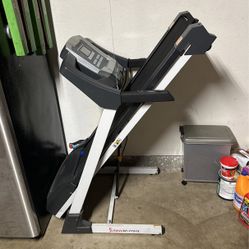 Treadmill 