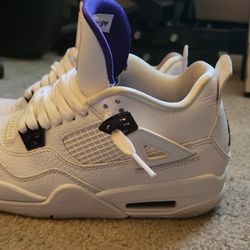 Jordan 4 Metallic Purple